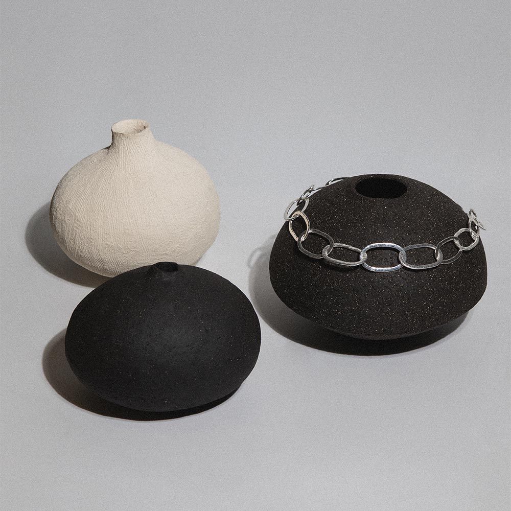 Clay, Earth, Gold and Silver: A Meeting of Materials at Maya Magal