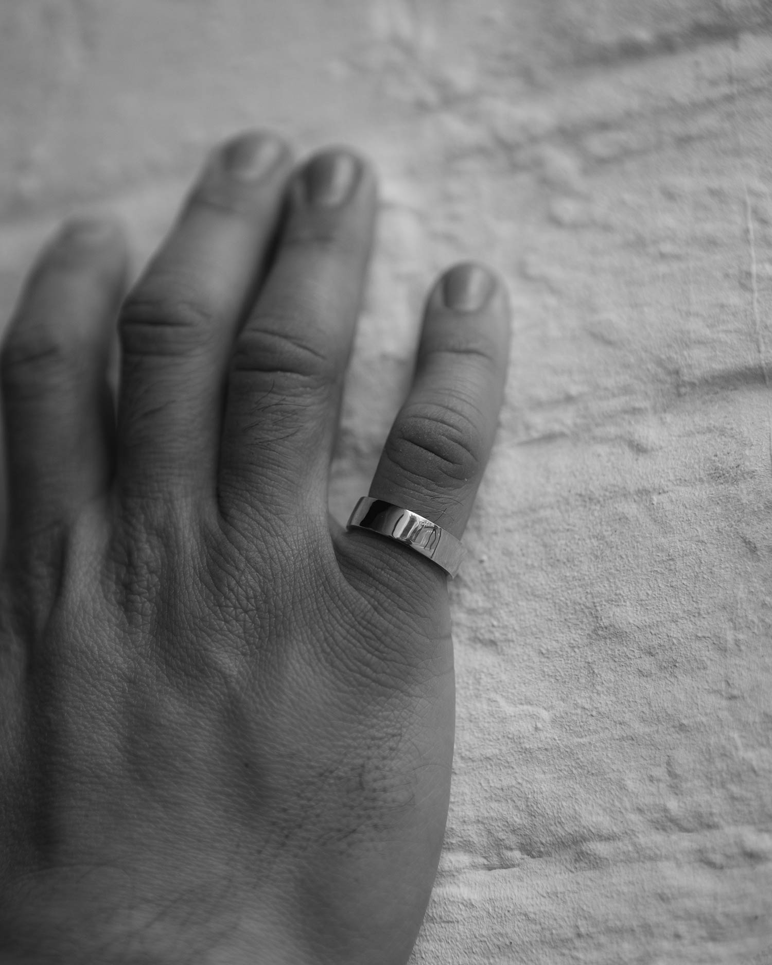 18ct Yellow Gold Heavy Signature Band Ring