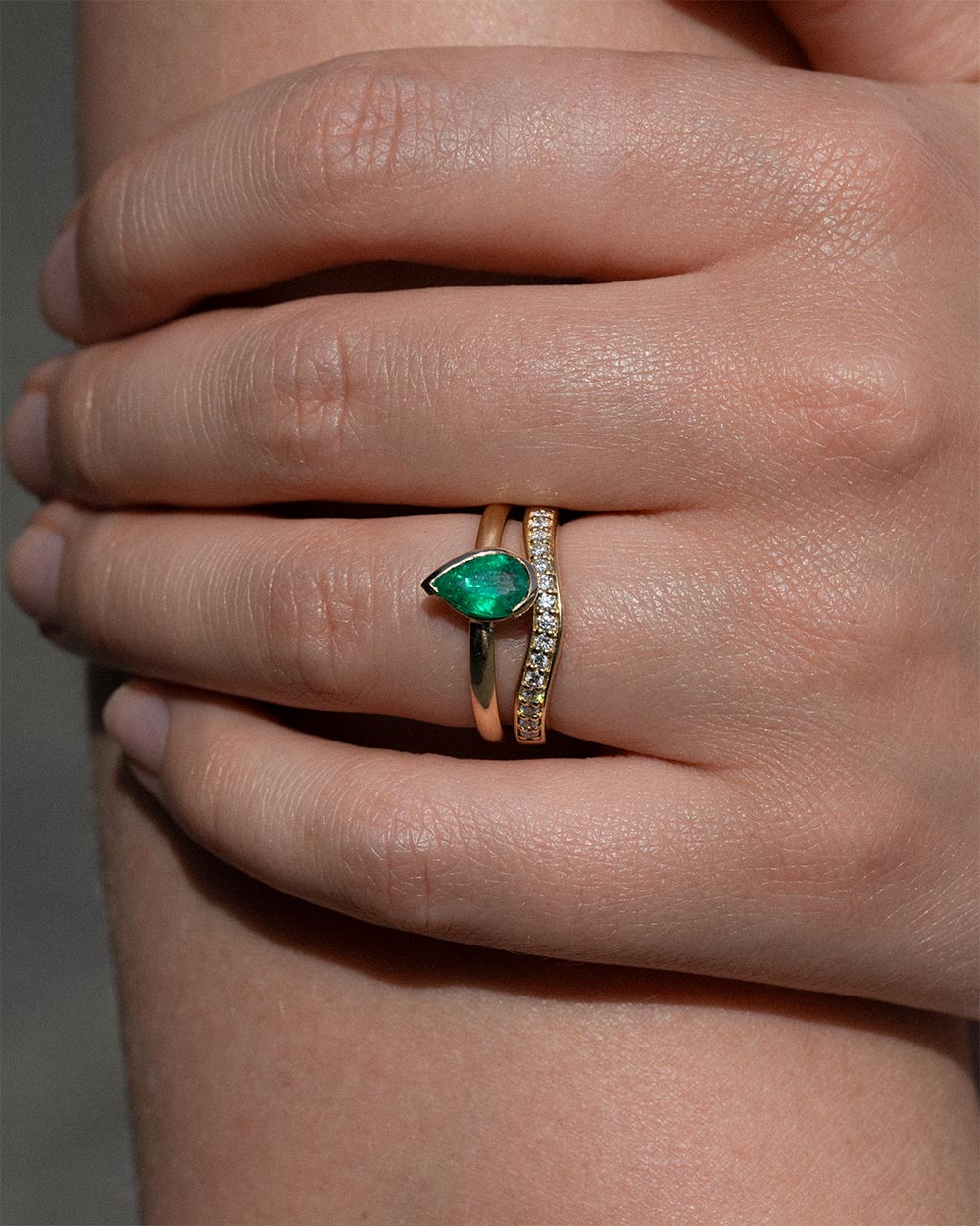 model wearing 18 Ct gold Platinum Diamond Contour Ring.