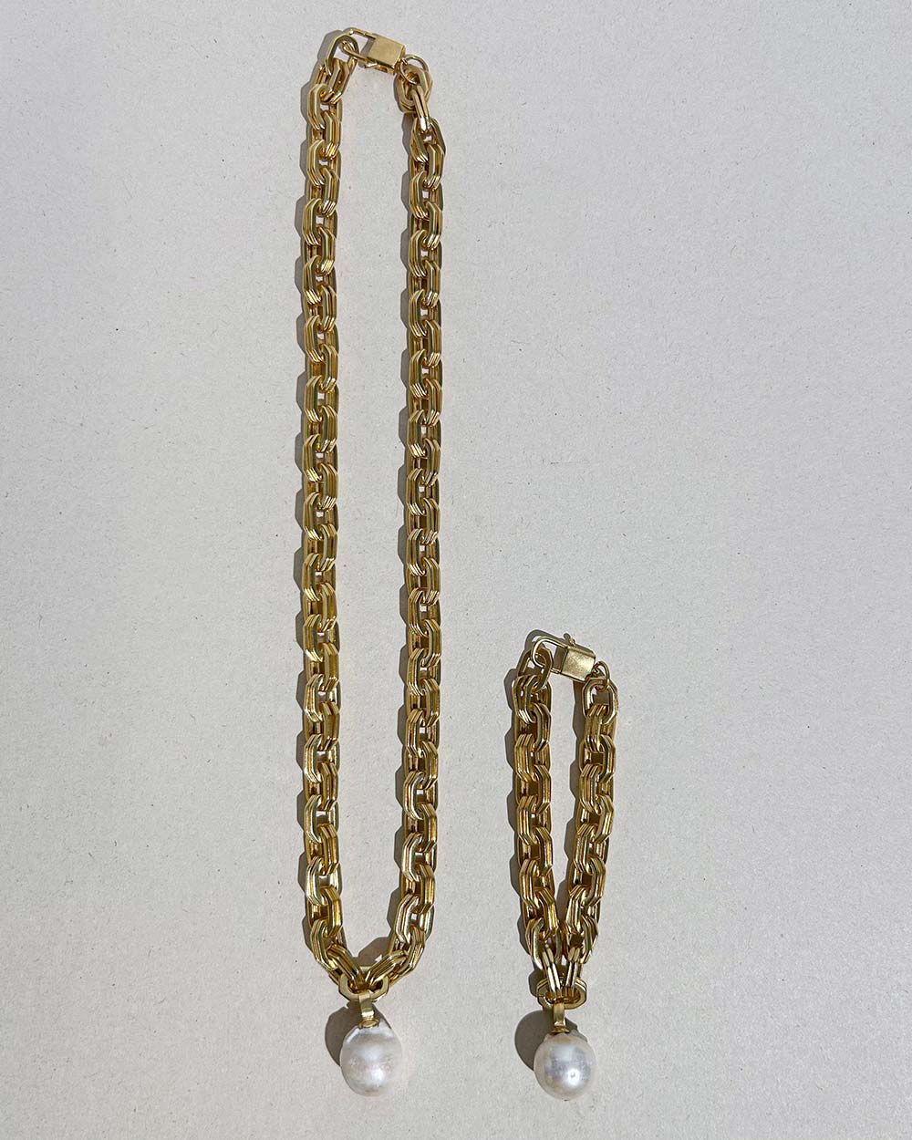 MM STUDIO Baroque Pearl Chain Bracelet