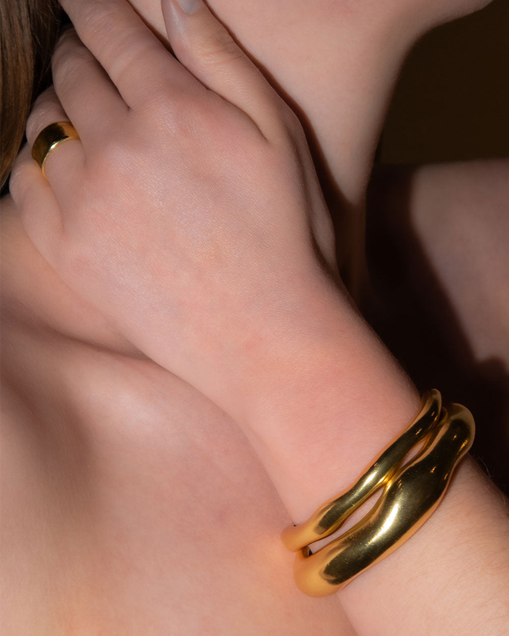 MM STUDIO Lucid Light Bangle