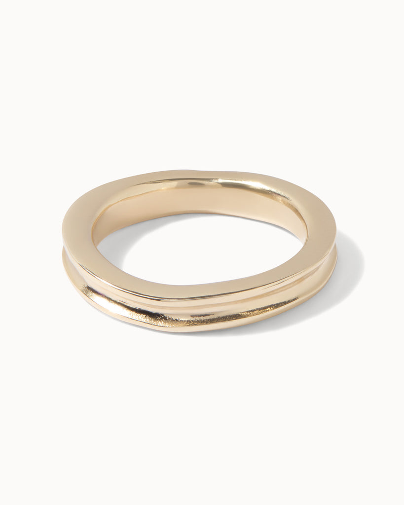 Recycled solid gold concave ring handcrafted in London by Maya Magal London