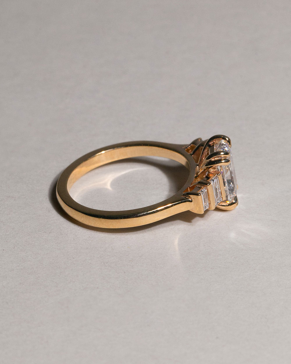 18ct Yellow Gold Lab Grown Diamond Geometric Five Stone Ring