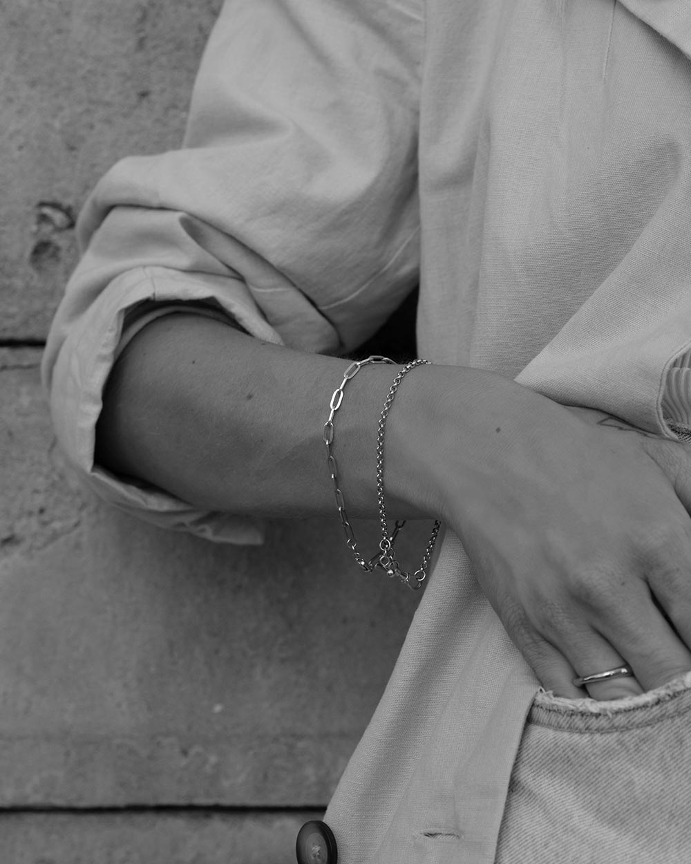 Heavy Paper Chain Necklace and Bracelet Set