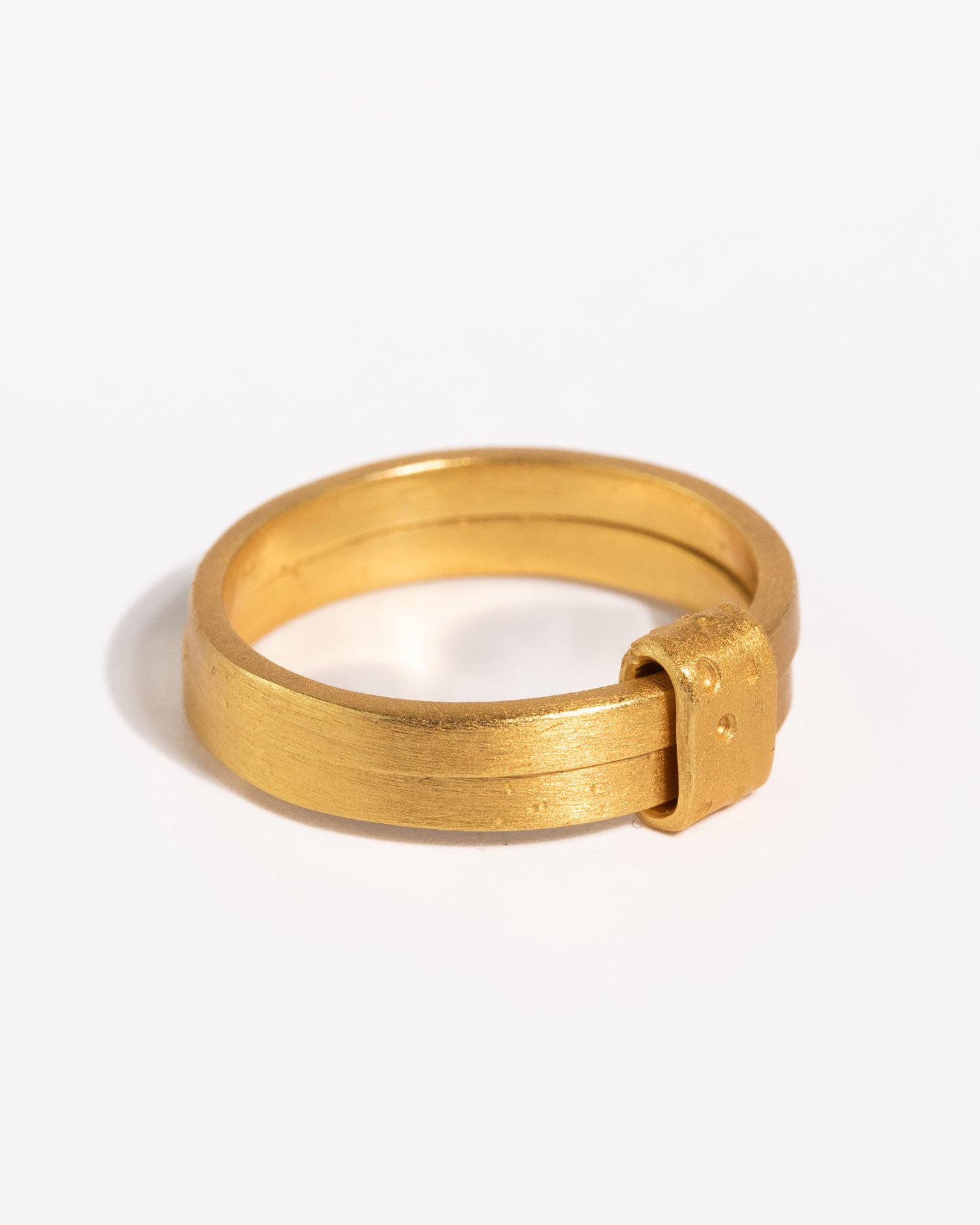 Linear Link Stacking Ring