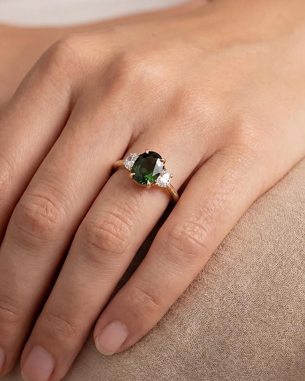 Noa 1.91ct Green Sapphire Ring