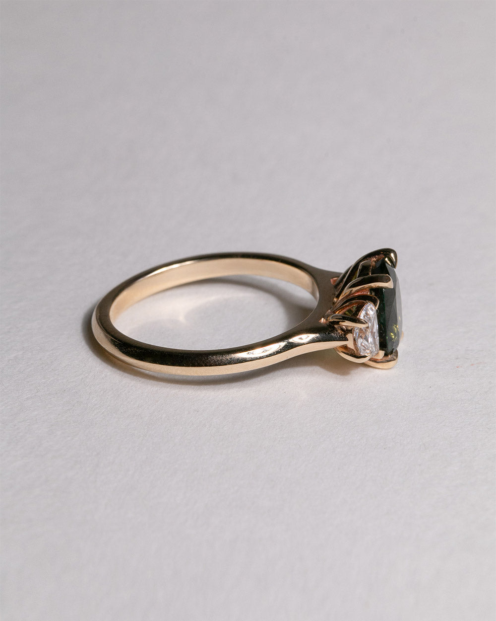 Noa 1.91ct Green Sapphire Ring