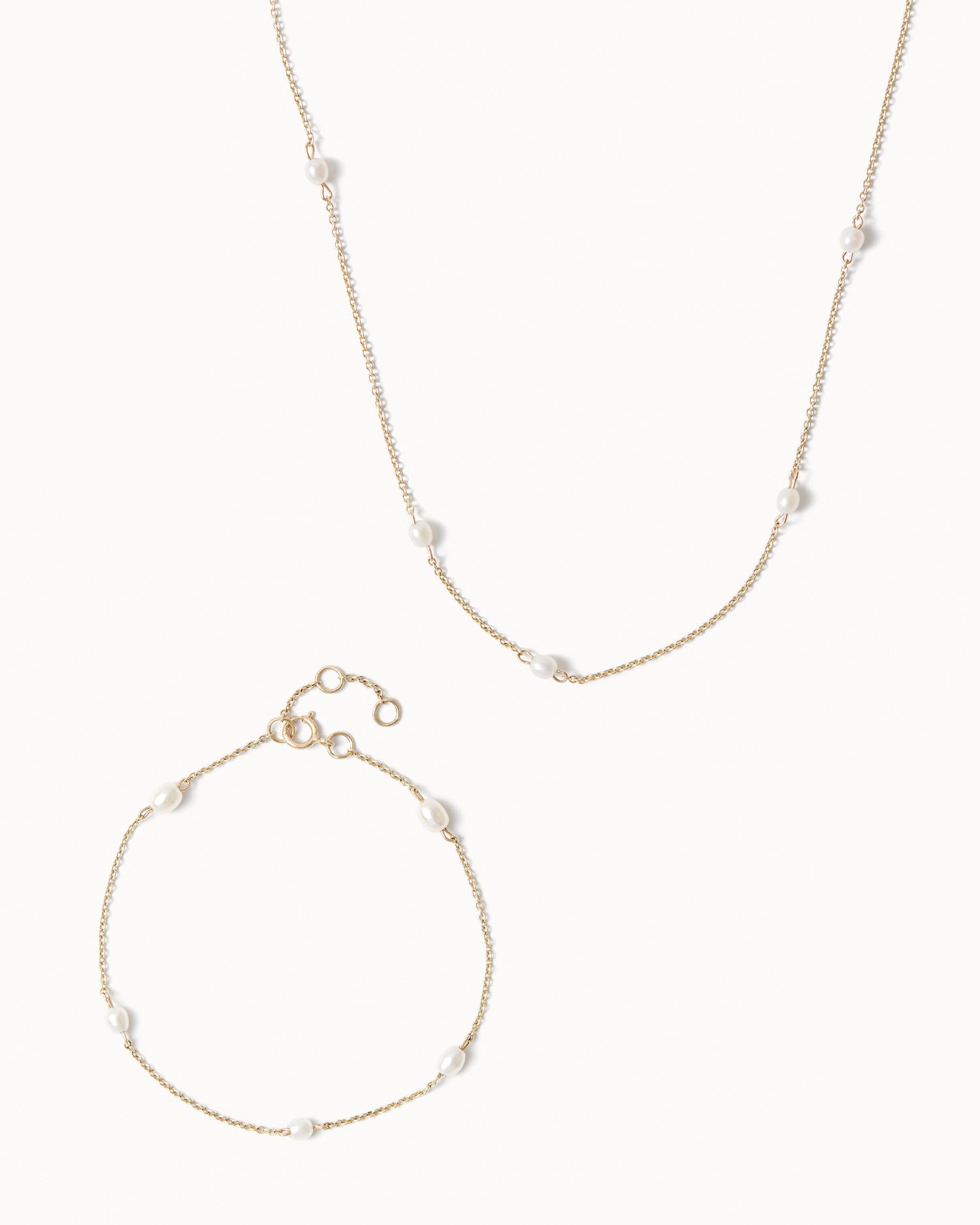 Pearl Necklace and Bracelet Set