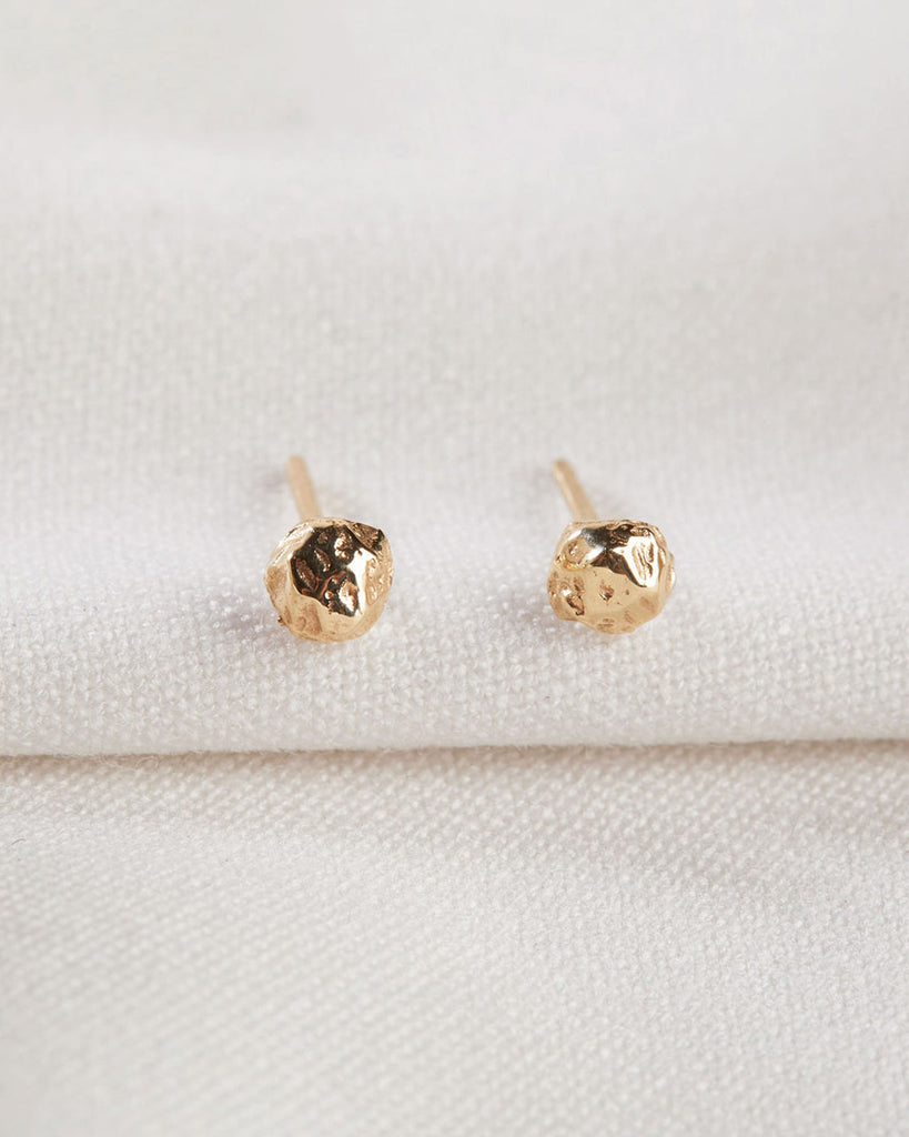 9ct Solid Gold Etched Dot Stud Earrings handmade in London by Maya Magal sustainable jewellery brand