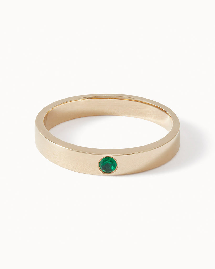 9ct Solid Gold Heirloom Single Stone Emerald Ring handmade in London by Maya Magal sustainable jewellery brand