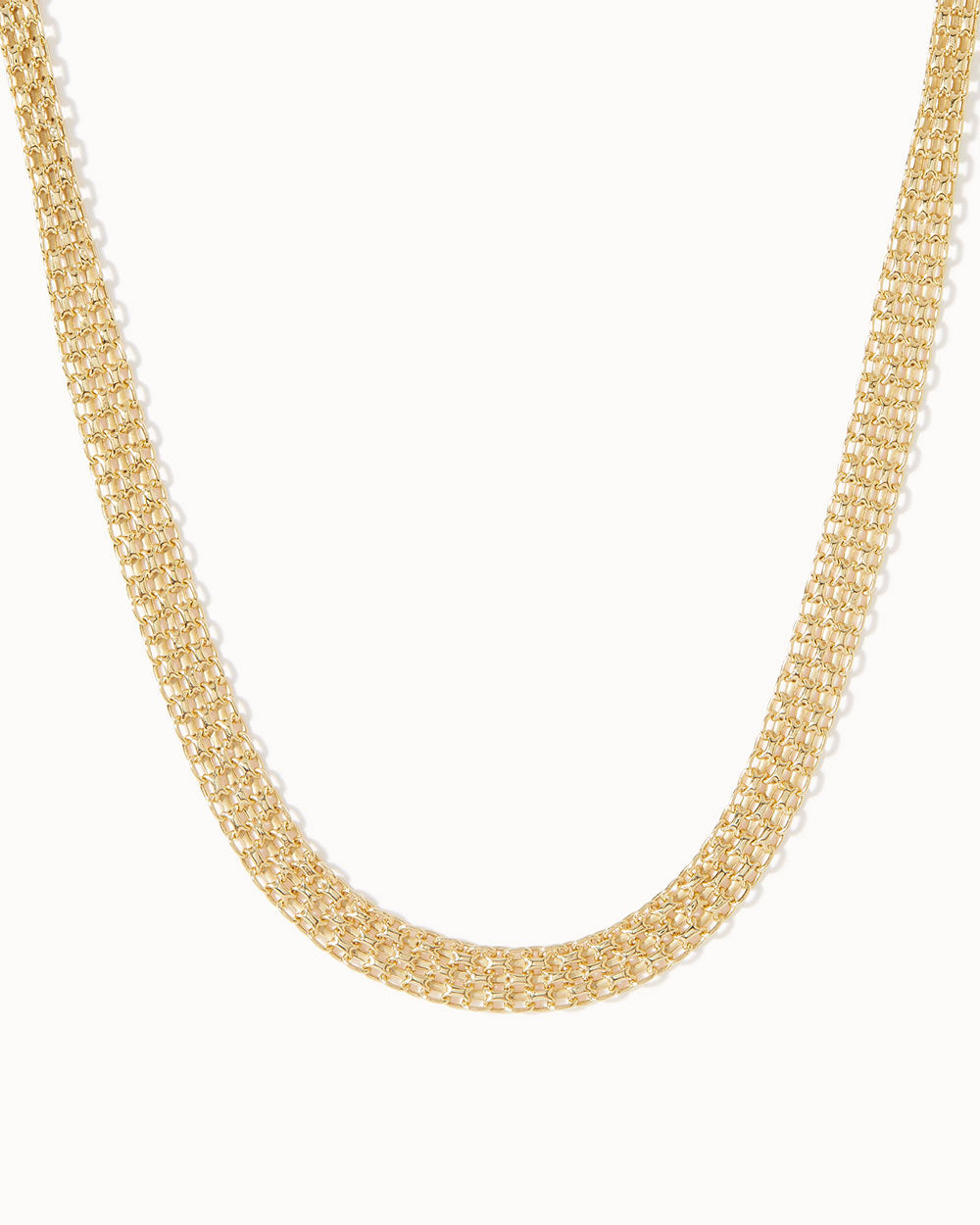 A golden fashion necklace