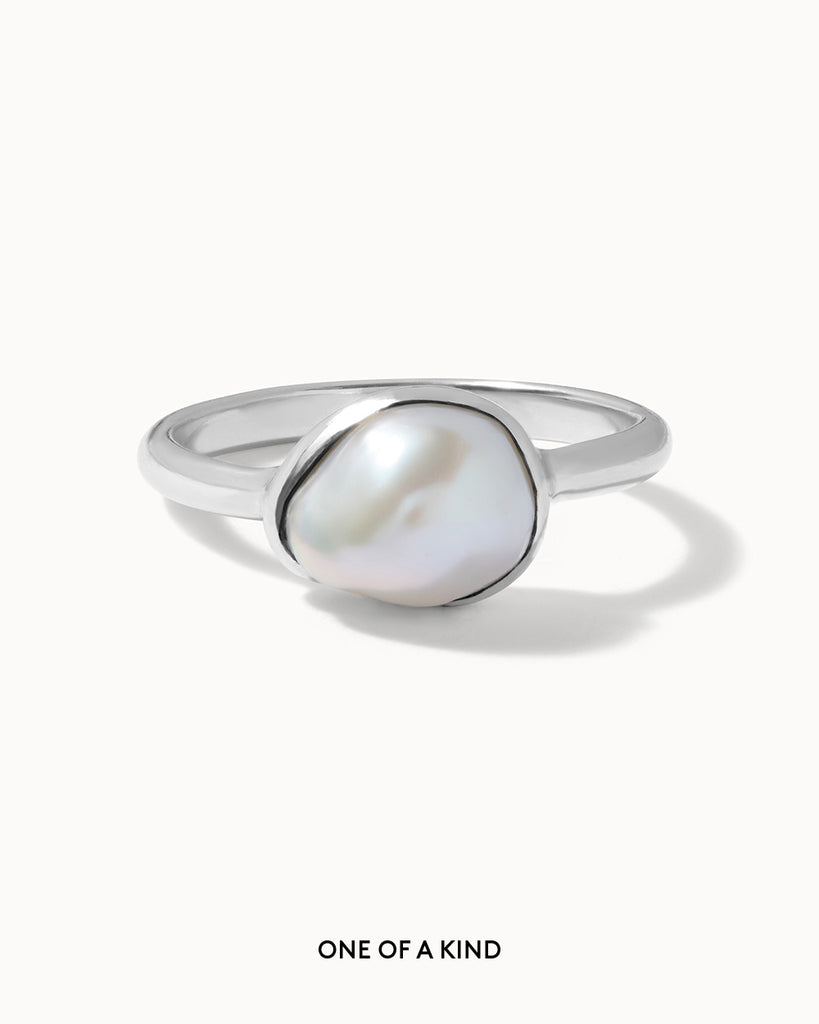 solid white gold pearl ring handcrafted in London by Maya Magal London