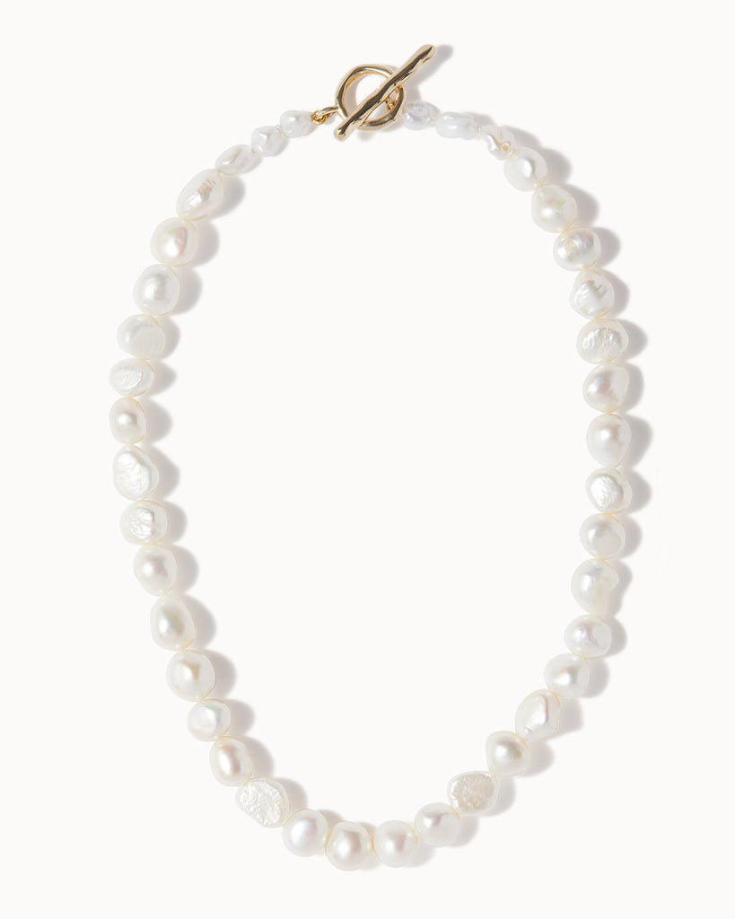 maya magal london handcrafted baroque pearl and solid gold t-bar necklace