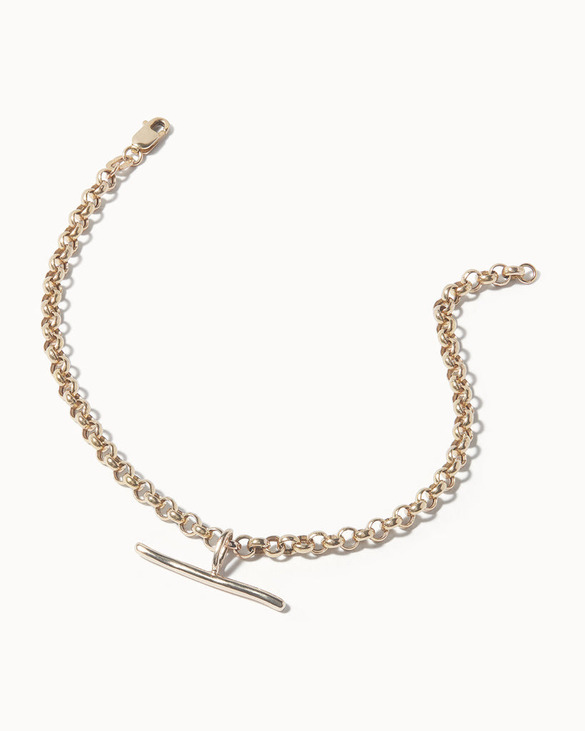 Hand-carved T-Bar and Belcher chain bracelet made in London by Maya Magal Jewellery with recycled 9ct solid gold