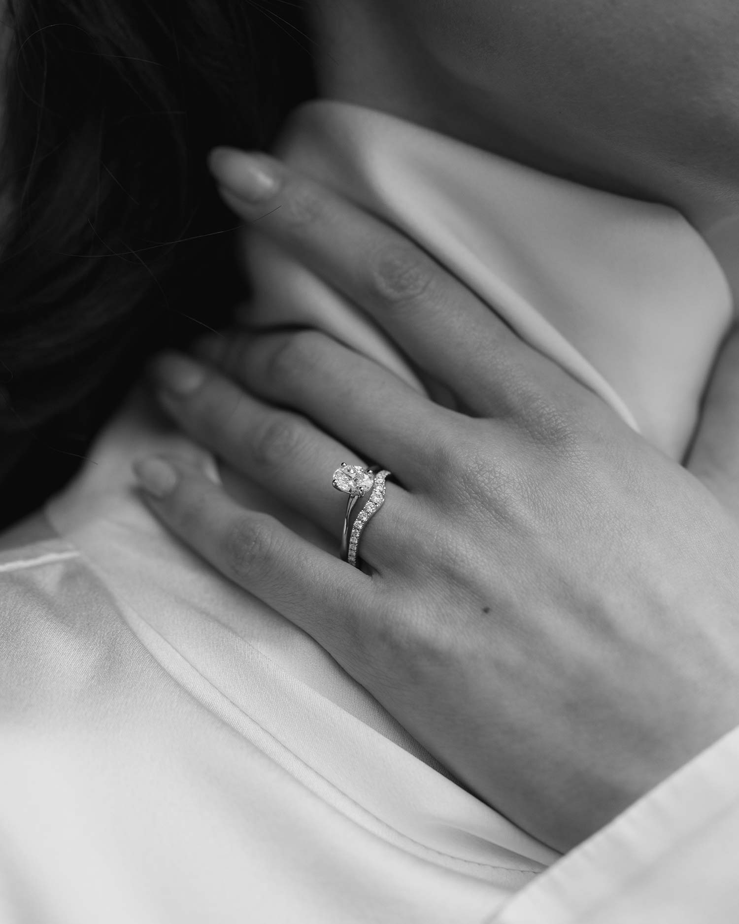 18ct White Gold Pavé Diamond Nesting Ring