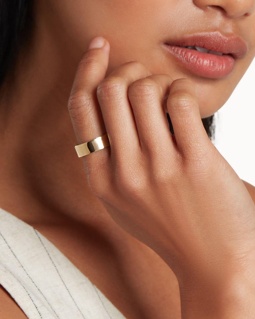 9ct solid gold wedding band handcrafted in London by Maya Magal Jewellery