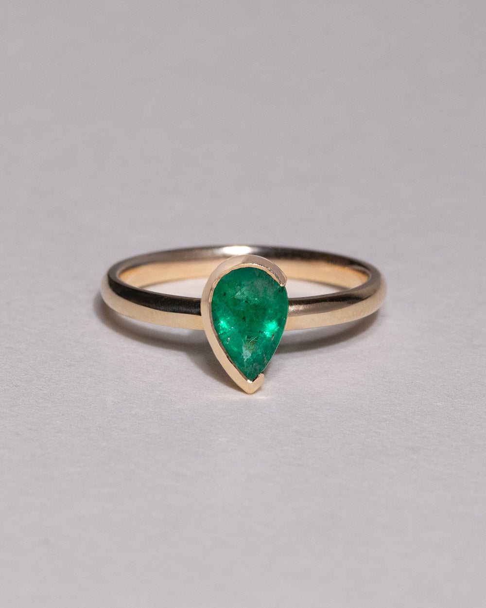 Kitt 0.73ct Emerald Ring