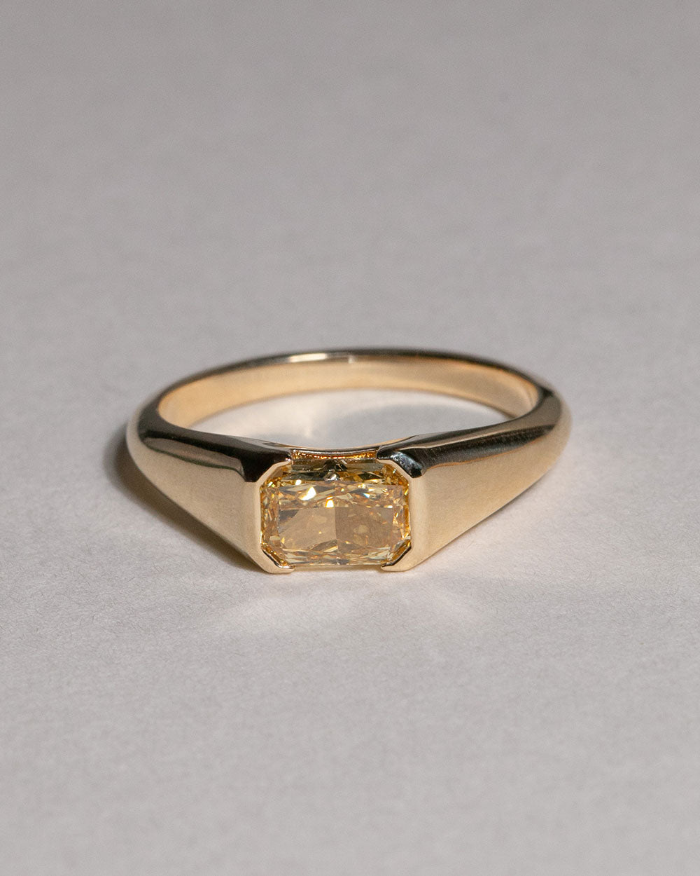 Paniz 1ct Yellow Diamond Ring