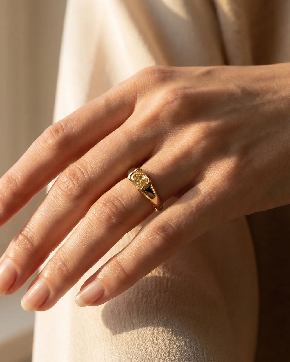 Paniz 1ct Yellow Diamond Ring