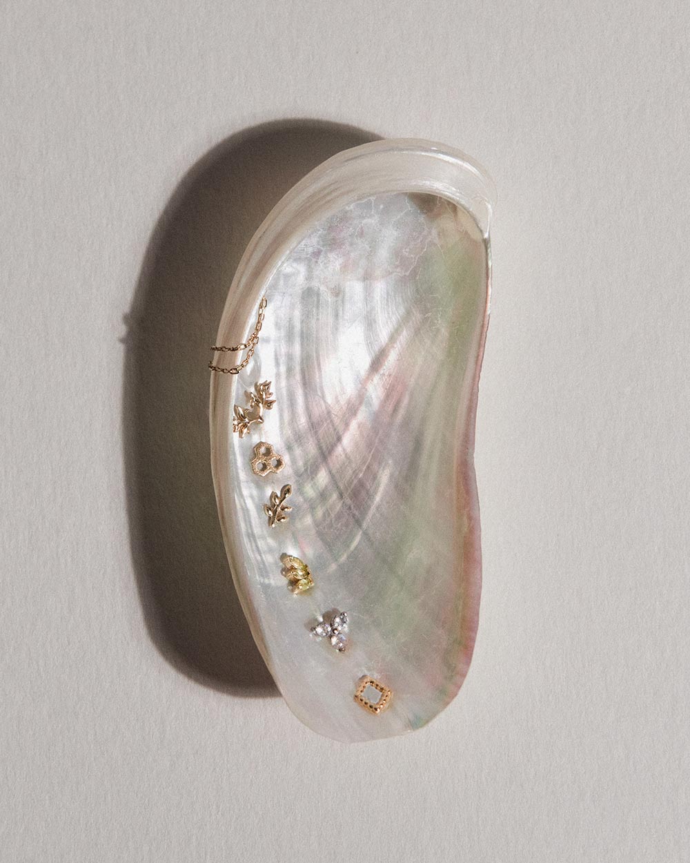 Labradorite Trinity Flat Back Stud
