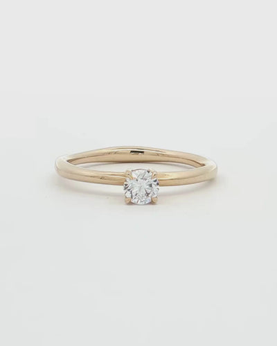 360 video of 0.25ct Lab Grown Diamond Organic Ring  with 9 Ct solid gold band on white backdrop