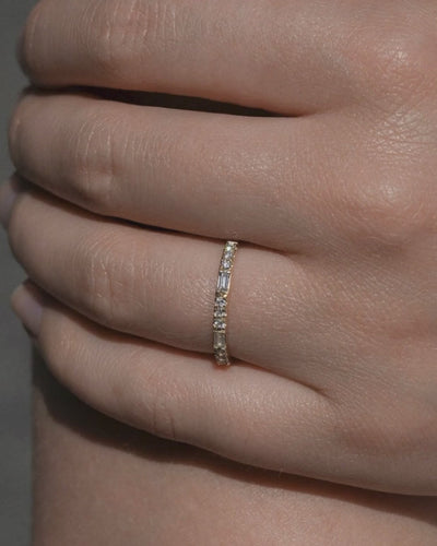 Video of model wearing 9ct Yellow Gold Dual Cut Diamond Ring.
