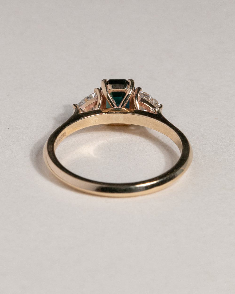 Roxie 1.04ct Sapphire Ring
