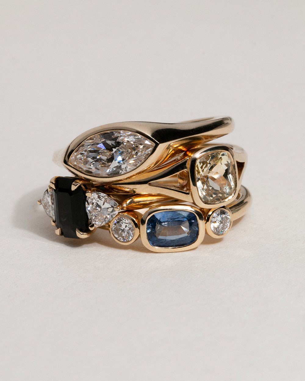 Roxie 1.04ct Sapphire Ring