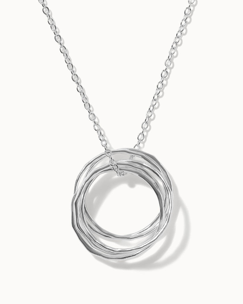 sterling silver chain with interlocking rings pendant handcrafted in London by Maya Magal London