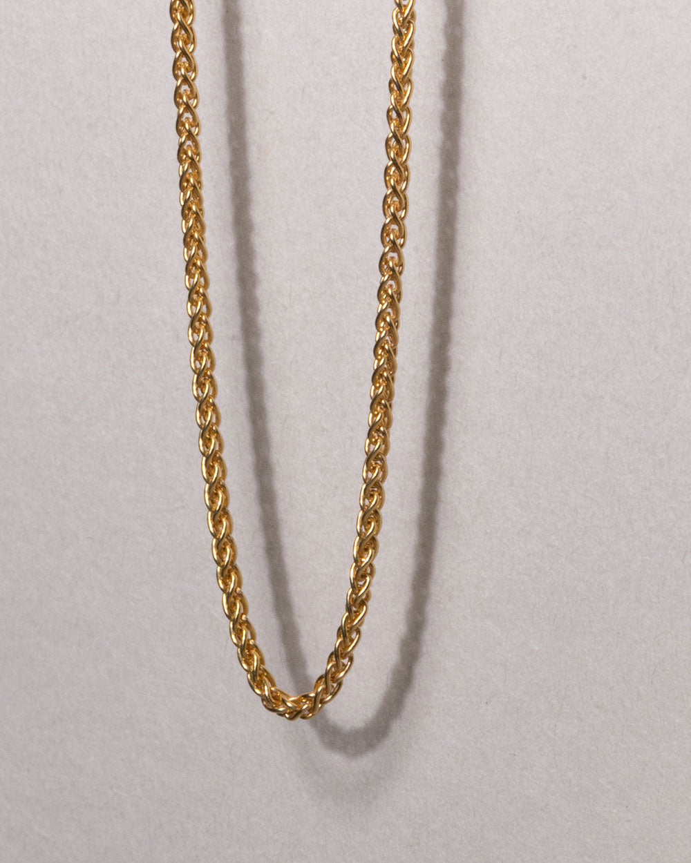 Solid Gold Spiga Chain Necklace Close Up