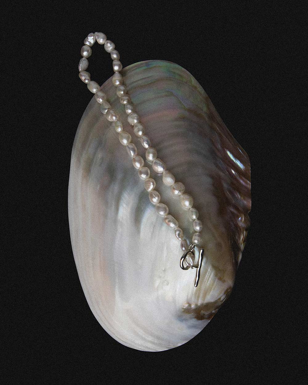 Baroque Pearl T-Bar Necklace