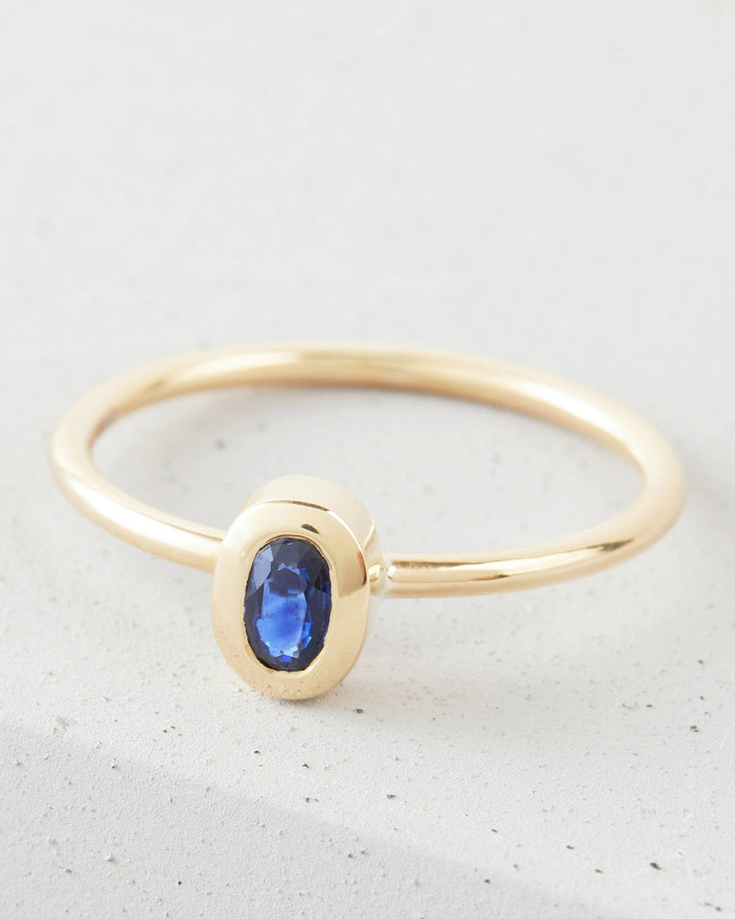 9ct Solid Gold Heirloom Oval Sapphire Ring handmade in London by Maya Magal sustainable jewellery brand